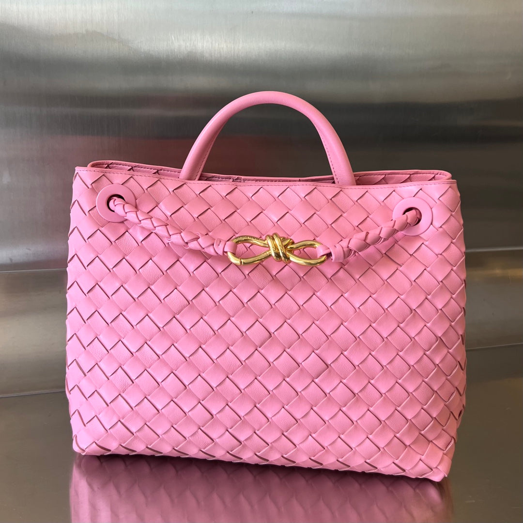 BOTTEGA VENETA MEDIUM ANDIAMO 32CM PINK LAMBSKIN