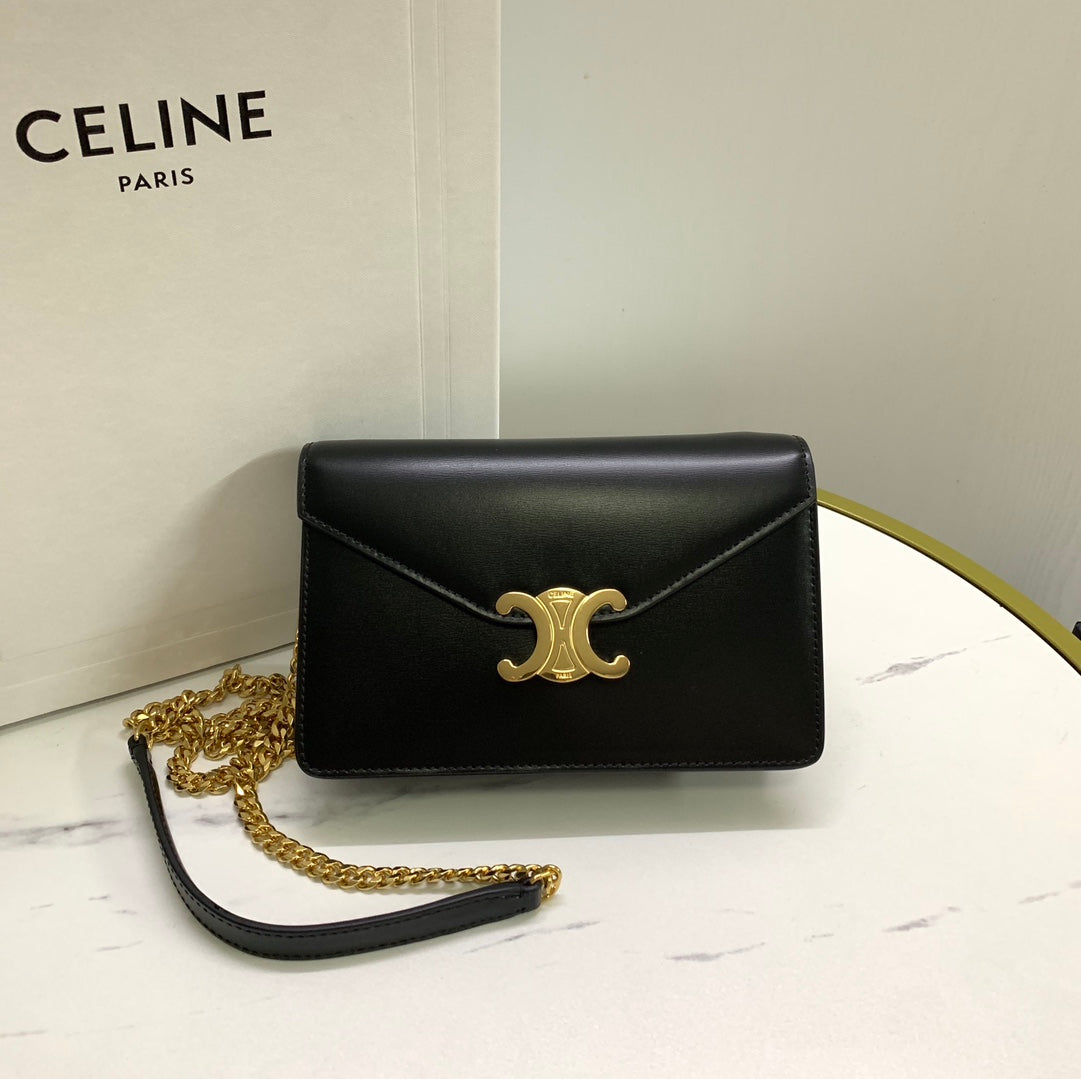 CELINE WALLET ON CHAIN MARGO 19 IN BLACK SMOOTH CALFSKIN GOLD HARDWARE