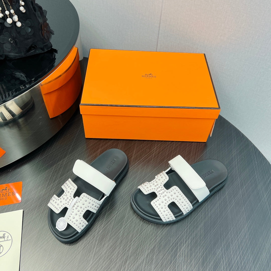 HERMES CHYPRE SANDAL WHITE MIX BLACK CALFSKIN STYLIZED