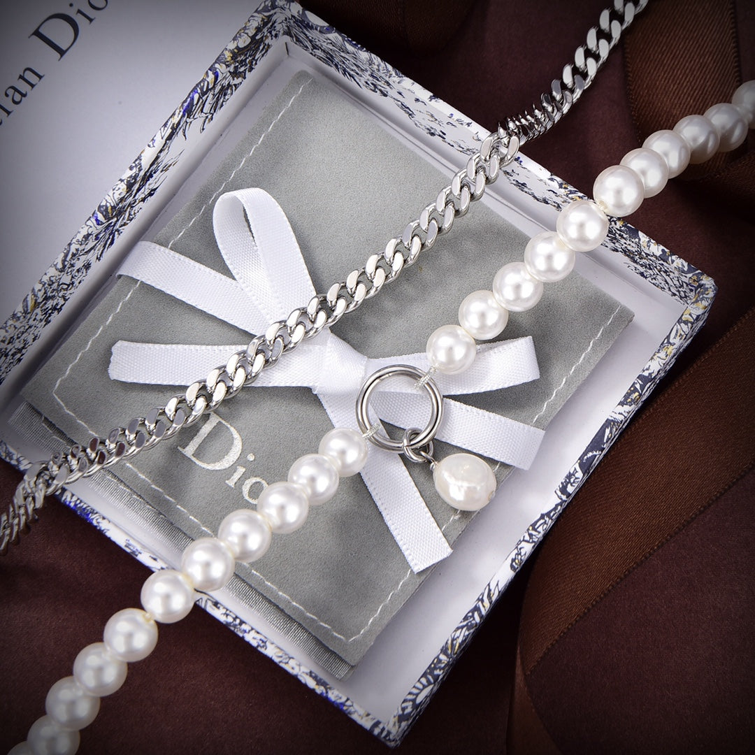 18K Dior 30 Montaigne Long Necklace