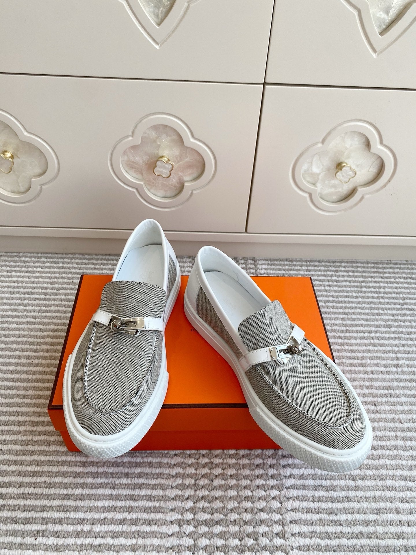 HERMES 25S SLIP-ON IN LIGHT GREY CANVAS WITH SILVER HARDWARE