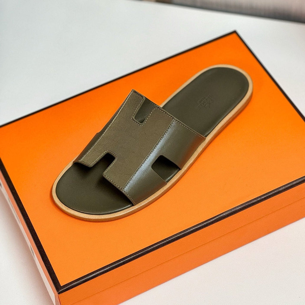 HERMES Izmir sandal crocodile
