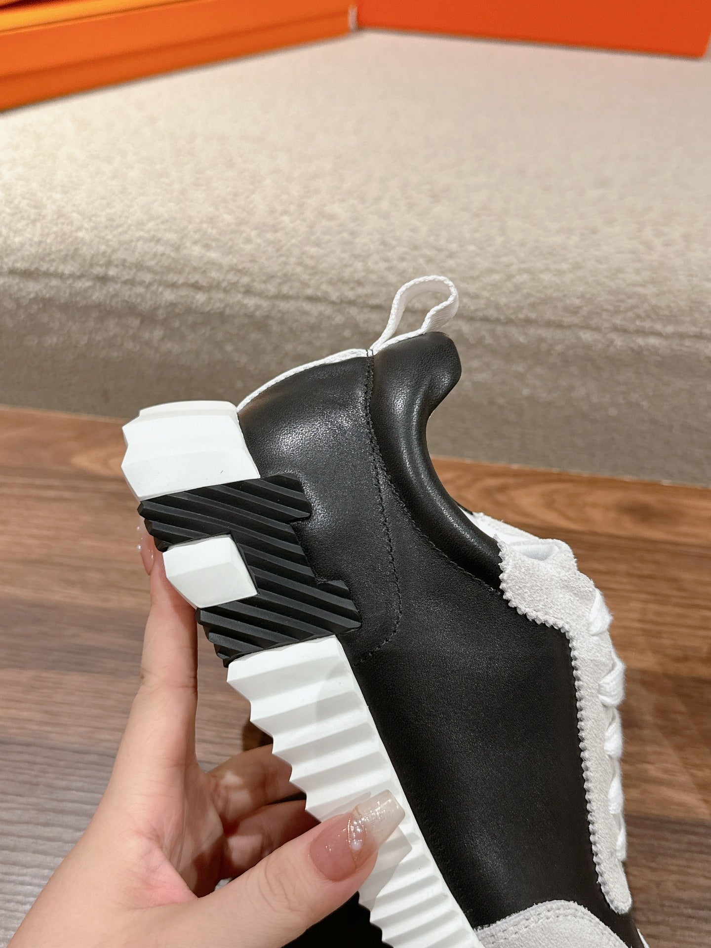 HERMES MAINLAND SNEAKER IN PALE GRAY SUEDE AND BLACK CALFSKIN