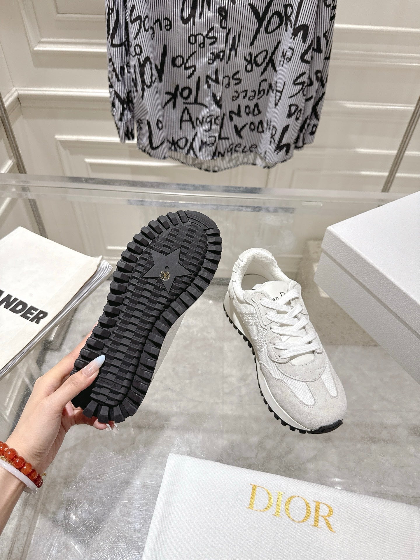 DIOR 25S C'EST  SNEAKER IN WHITE LIGHT GRAY CALFSKIN AND SUEDE